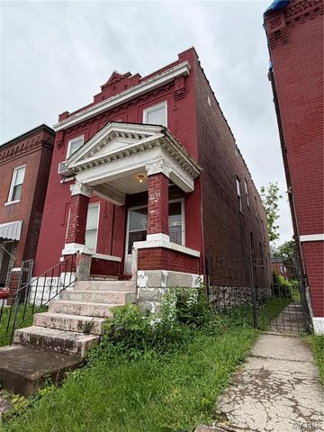 4146 Labadie Avenue, St Louis, MO 63115