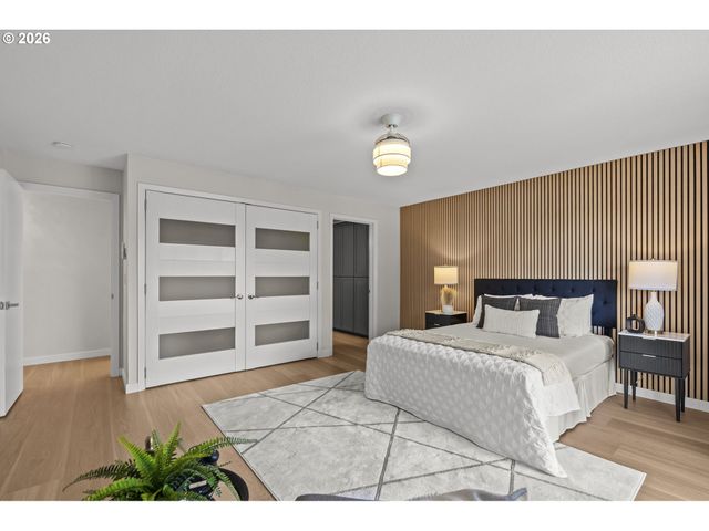 200 BURNHAM Rd 311, Lake Oswego, OR 97034