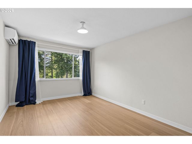 200 BURNHAM Rd 311, Lake Oswego, OR 97034