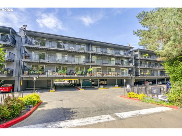 200 BURNHAM Rd 311, Lake Oswego, OR 97034