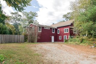 19 Black Point Rd, Webster, MA 01570