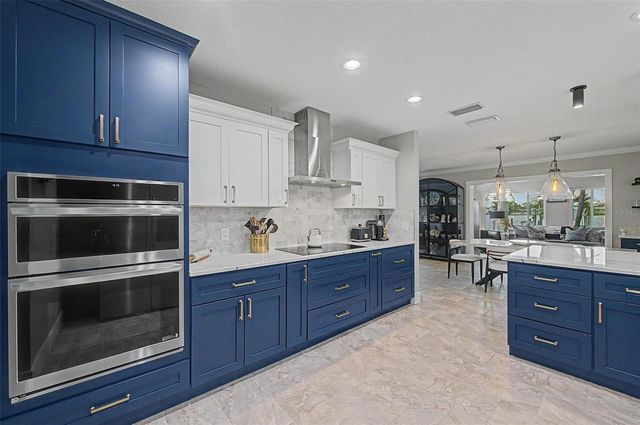 704 BAYSHORE DRIVE, Tarpon Springs, FL 34689