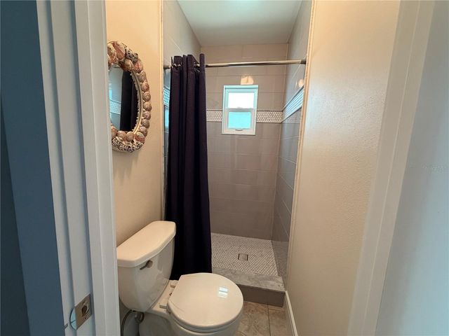 704 BAYSHORE DRIVE, Tarpon Springs, FL 34689
