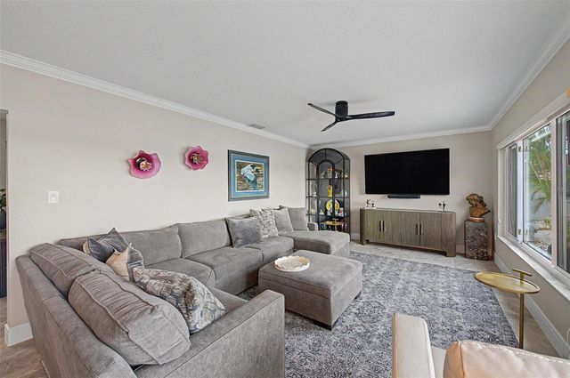 704 BAYSHORE DRIVE, Tarpon Springs, FL 34689