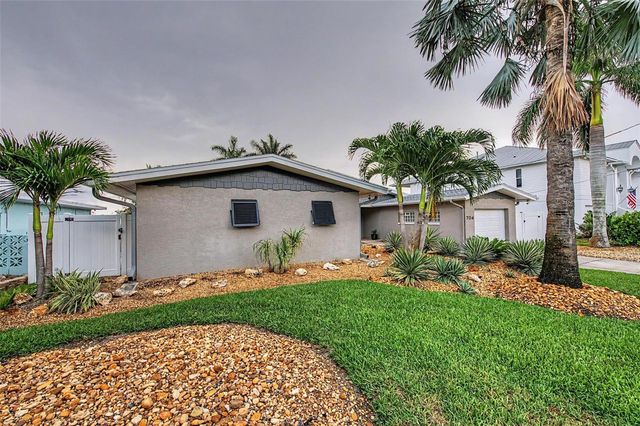 704 BAYSHORE DRIVE, Tarpon Springs, FL 34689