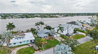 704 BAYSHORE DRIVE, Tarpon Springs, FL 34689