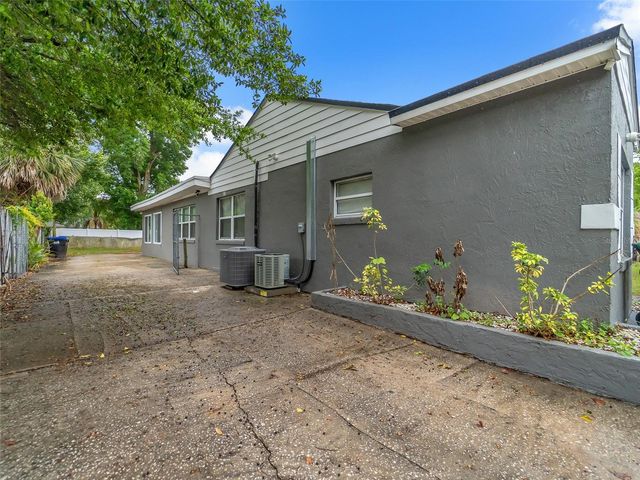 2600 EUSTON ROAD, Winter Park, FL 32789