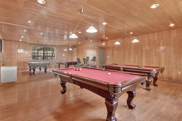 2850 N Oakland Forest Drive 208, Oakland Park, FL 33309