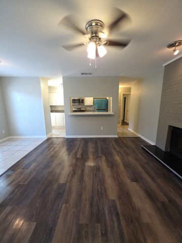 1308 Memory Lane 5111, Arlington, TX 76011