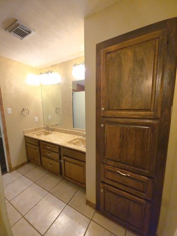 1308 Memory Lane 5111, Arlington, TX 76011