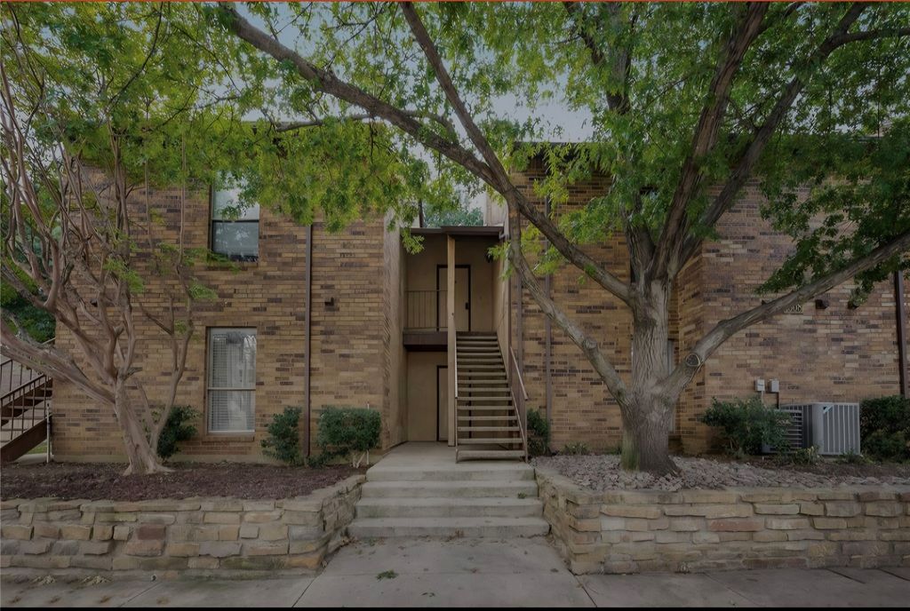 1308 Memory Lane 5111, Arlington, TX 76011