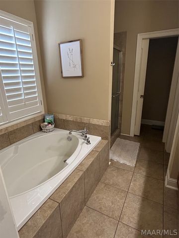 110 WRIGHTSBURG Circle, Wetumpka, AL 36093
