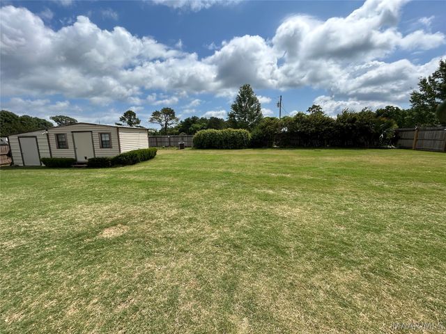 110 WRIGHTSBURG Circle, Wetumpka, AL 36093
