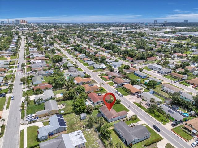 1320 W 26th Ct, Riviera Beach, FL 33404