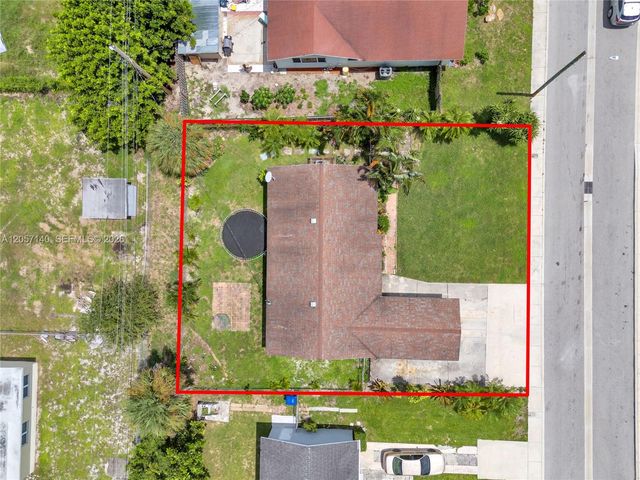 1320 W 26th Ct, Riviera Beach, FL 33404