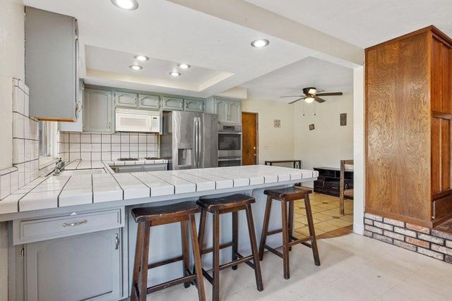 3312 W Cutler Avenue, Visalia, CA 93277