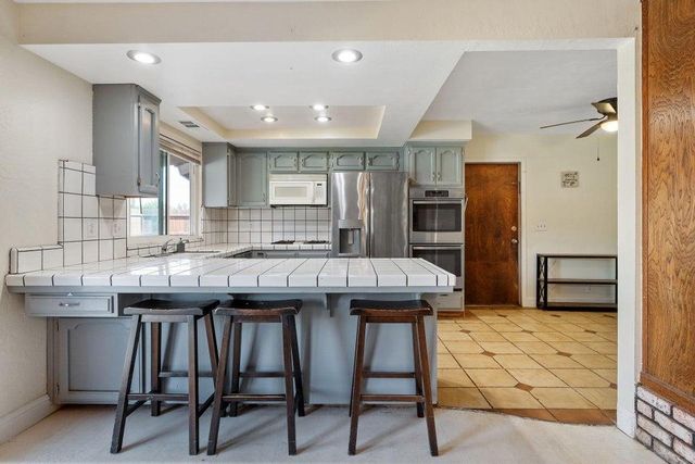 3312 W Cutler Avenue, Visalia, CA 93277