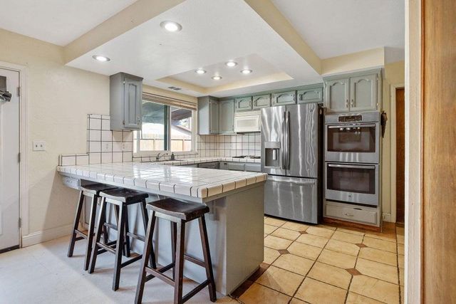 3312 W Cutler Avenue, Visalia, CA 93277