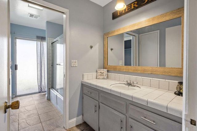 3312 W Cutler Avenue, Visalia, CA 93277