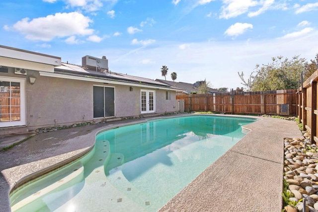 3312 W Cutler Avenue, Visalia, CA 93277