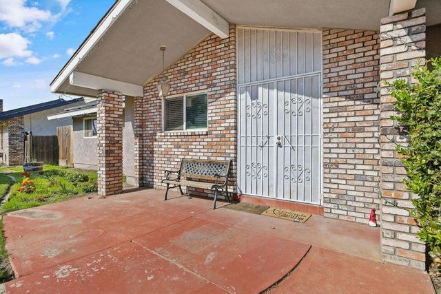 3312 W Cutler Avenue, Visalia, CA 93277