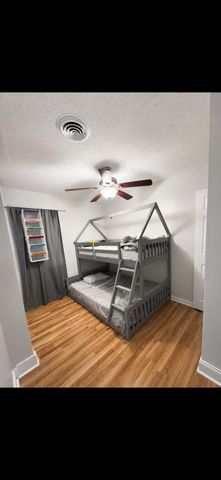 211 Congress Apt B, Charleston, SC 29403