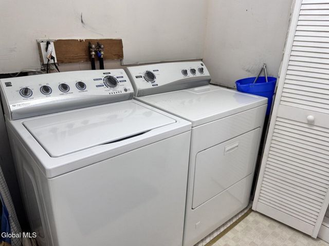 41 Ford Avenue, Troy, NY 12180