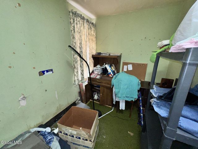 41 Ford Avenue, Troy, NY 12180