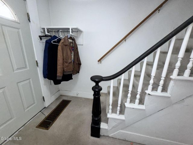 41 Ford Avenue, Troy, NY 12180