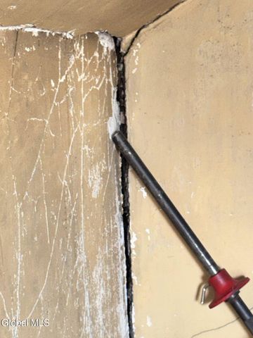 41 Ford Avenue, Troy, NY 12180