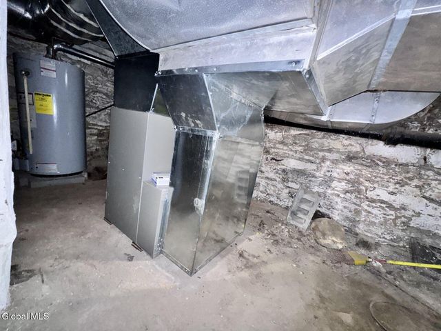 41 Ford Avenue, Troy, NY 12180