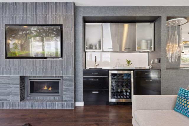 2701 Glenhurst Avenue, Saint Louis Park, MN 55416