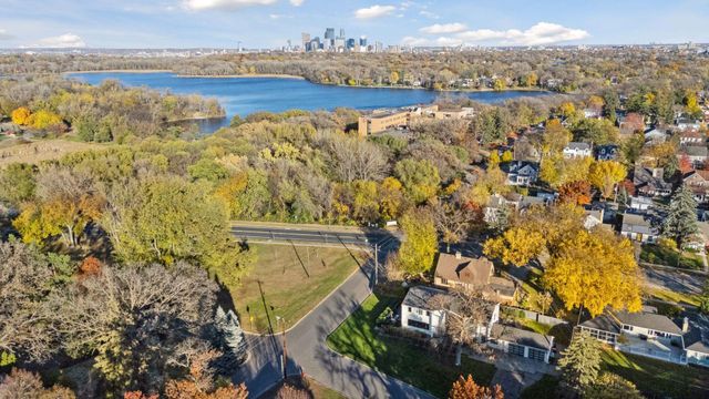 2701 Glenhurst Avenue, Saint Louis Park, MN 55416