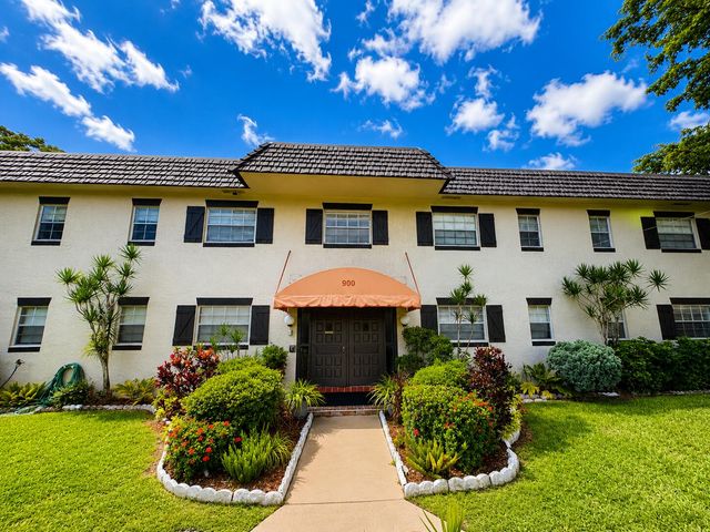 5680 SW 3rd Place 106, Margate, FL 33068