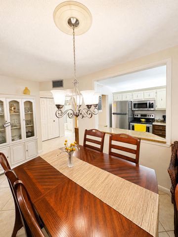 5680 SW 3rd Place 106, Margate, FL 33068