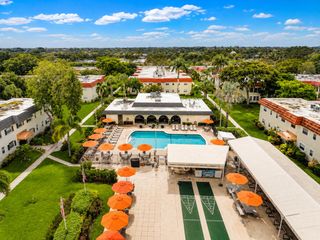 5680 SW 3rd Place 106, Margate, FL 33068