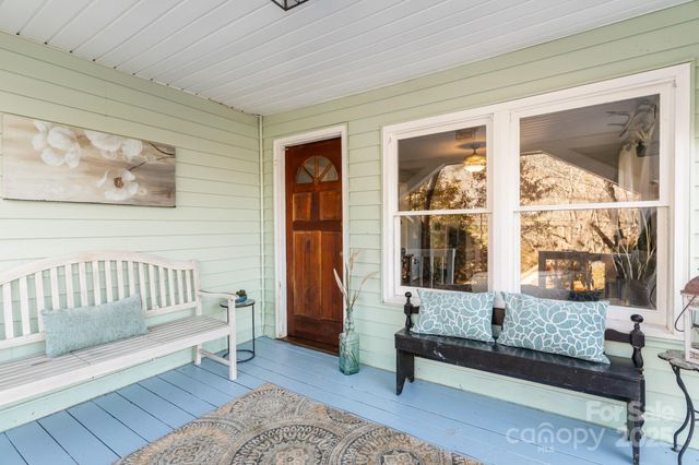 14 Sluder Branch Road, Candler, NC 28715