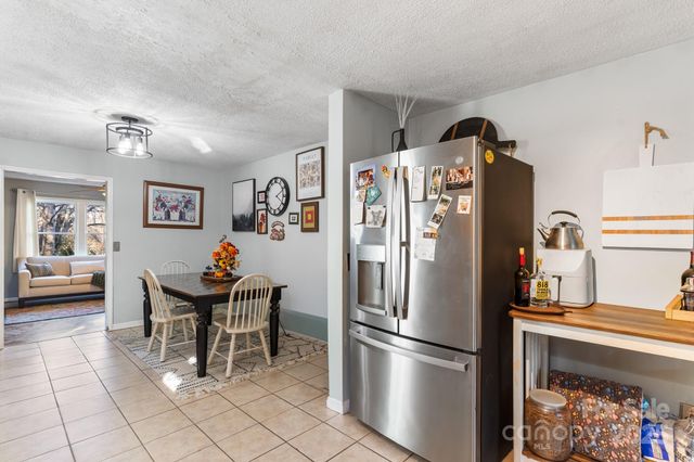 14 Sluder Branch Road, Candler, NC 28715