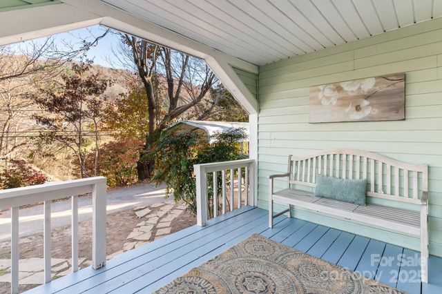 14 Sluder Branch Road, Candler, NC 28715