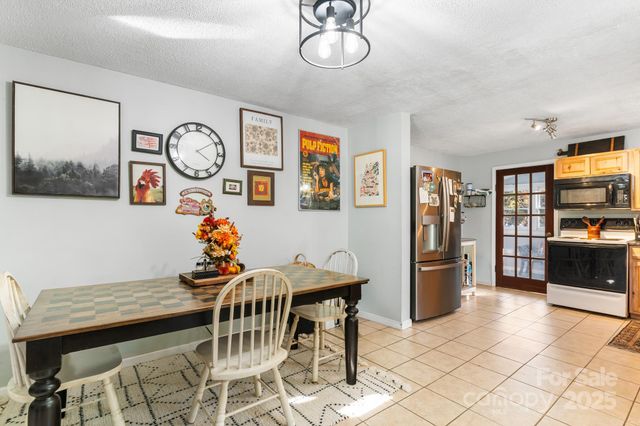 14 Sluder Branch Road, Candler, NC 28715