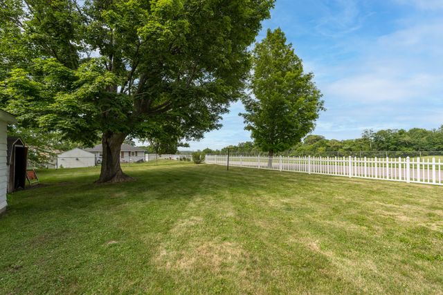 2009 Cambridge Drive, Kalamazoo, MI 49001