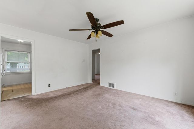 2009 Cambridge Drive, Kalamazoo, MI 49001