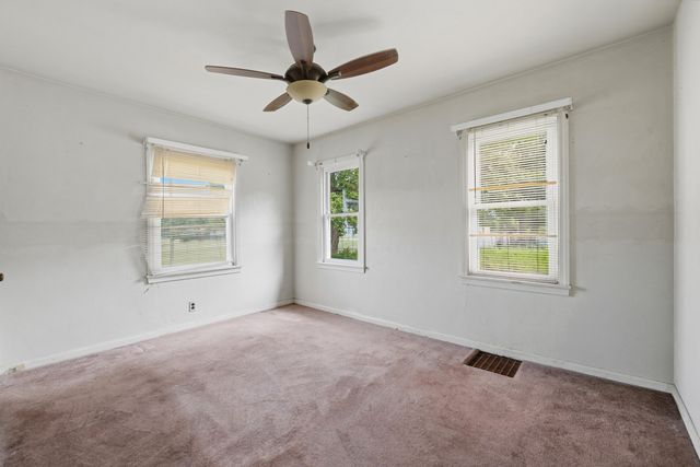 2009 Cambridge Drive, Kalamazoo, MI 49001