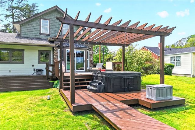 149 Kentzel Rd, Ross Twp, PA 15237