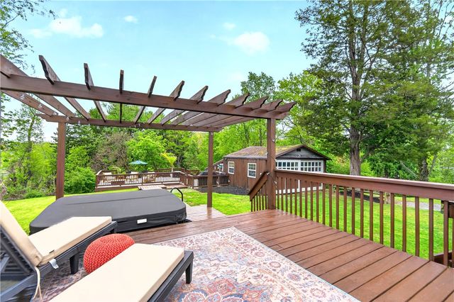 149 Kentzel Rd, Ross Twp, PA 15237