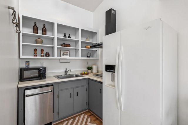 1024 Miller Avenue, Berkeley, CA 94708