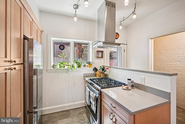 736 CARPENTER ST, Philadelphia, PA 19147