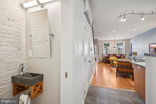 736 CARPENTER ST, Philadelphia, PA 19147