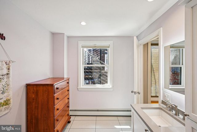 736 CARPENTER ST, Philadelphia, PA 19147