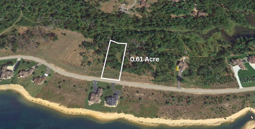 N8038 North Shore Drive, New Lisbon, WI 53950